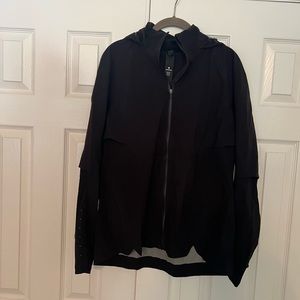 lululemon windbreaker/rain jacket